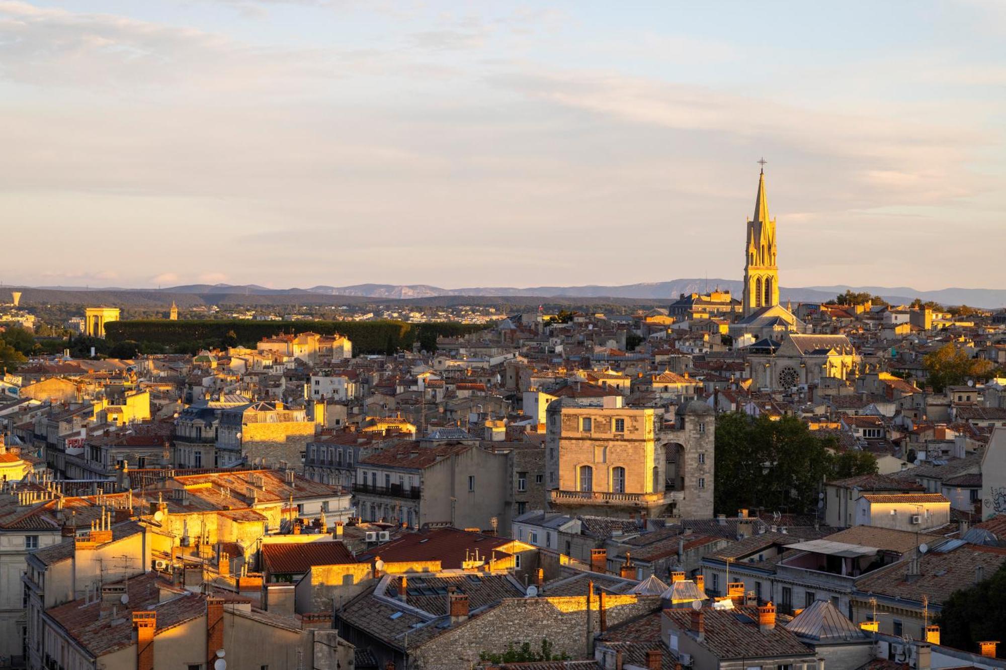 Hotel Campanile Montpellier Centre St Roch Exterior foto